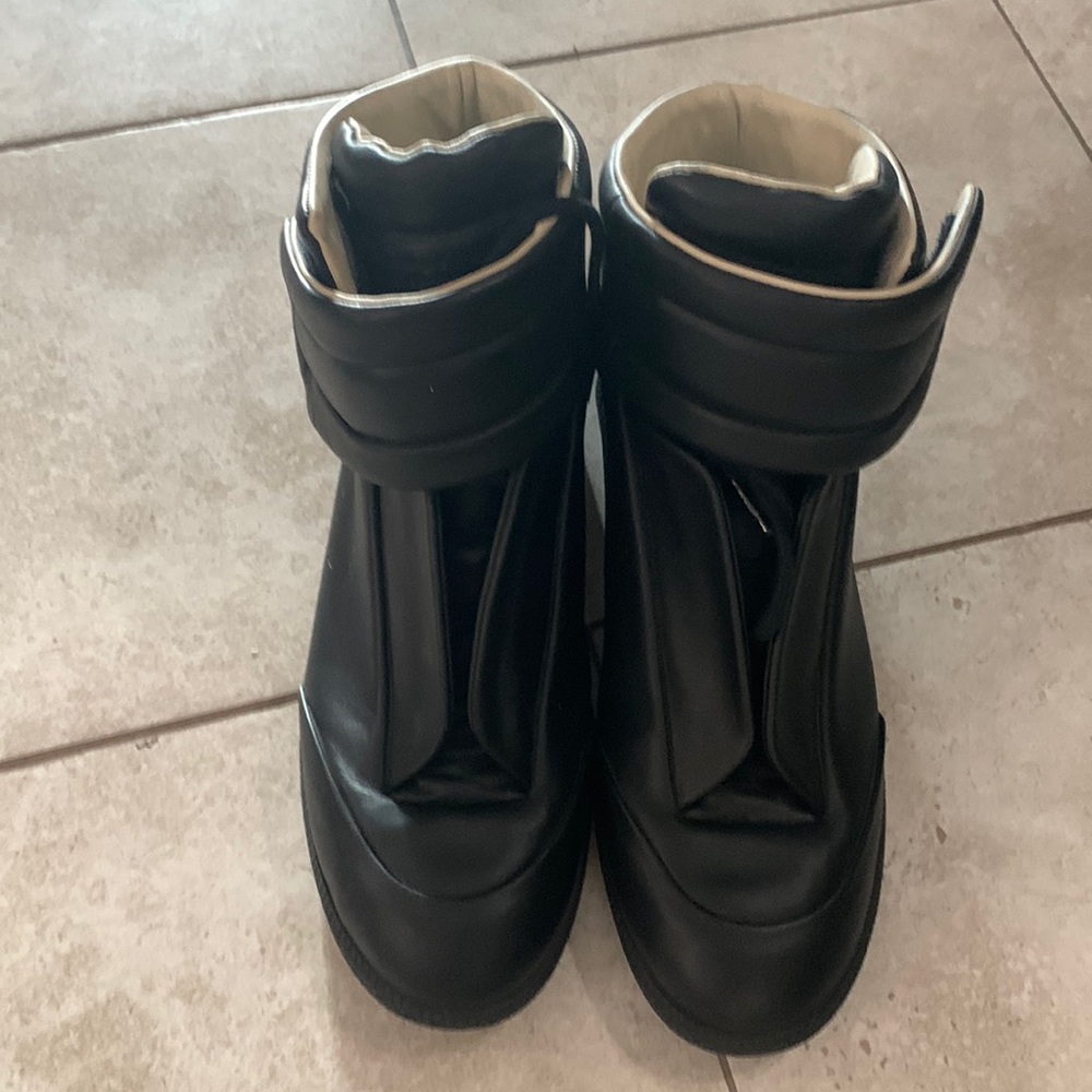 Maison Martin Margiela Mens High top Sneakers